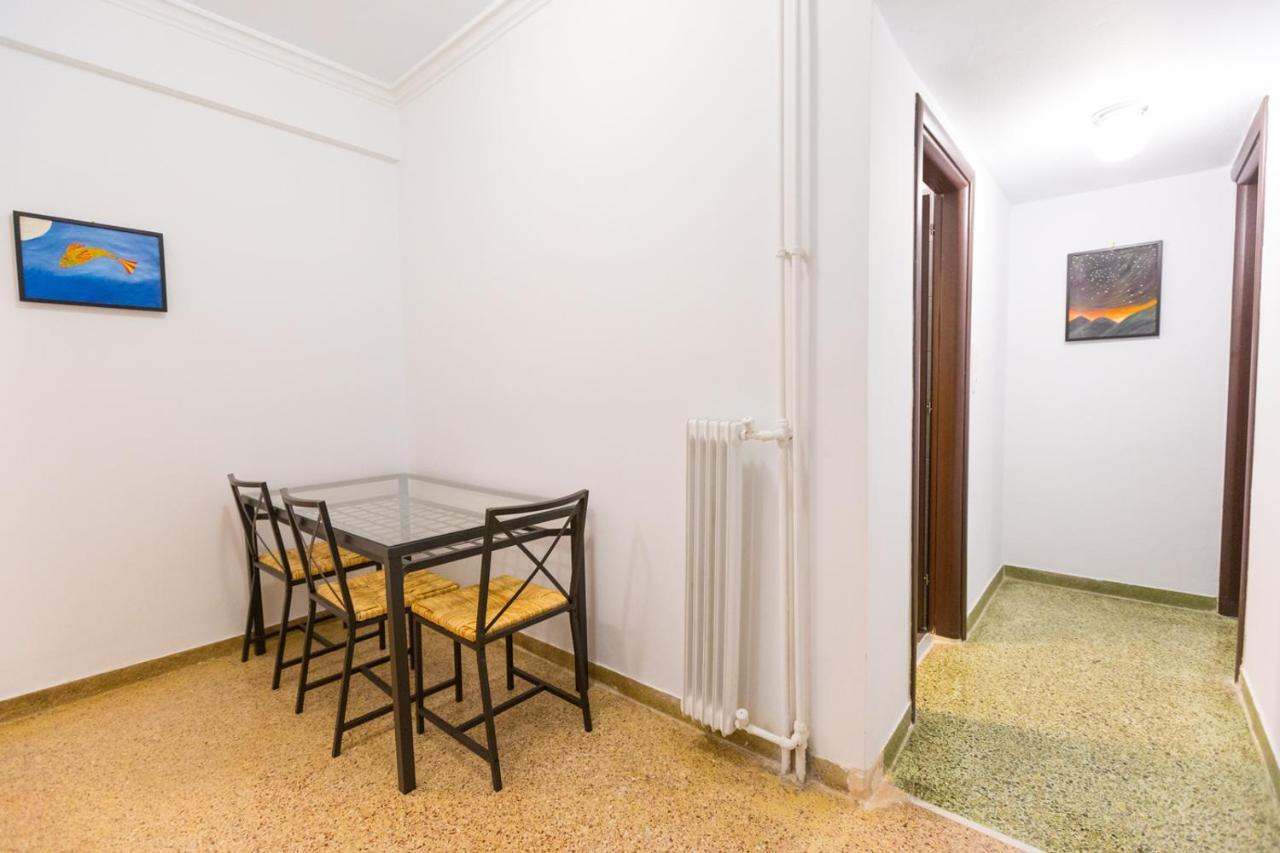 Apartment At Metaxourgio 1 Bed 2 Pers Athènes Extérieur photo