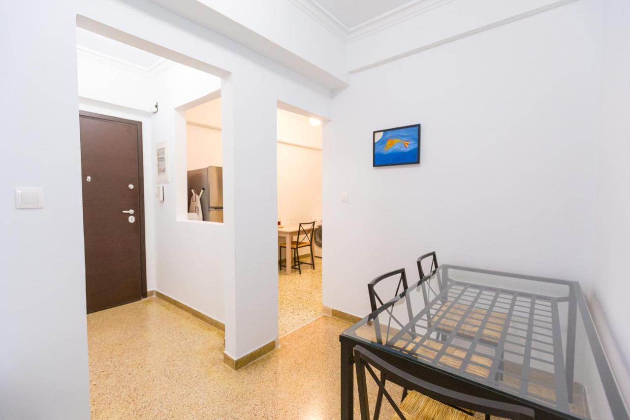 Apartment At Metaxourgio 1 Bed 2 Pers Athènes Extérieur photo